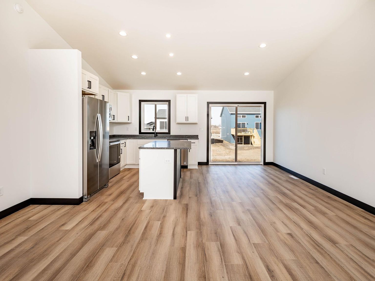 6729 67th Ave S Horace, ND 58047 - Thumbnail 5