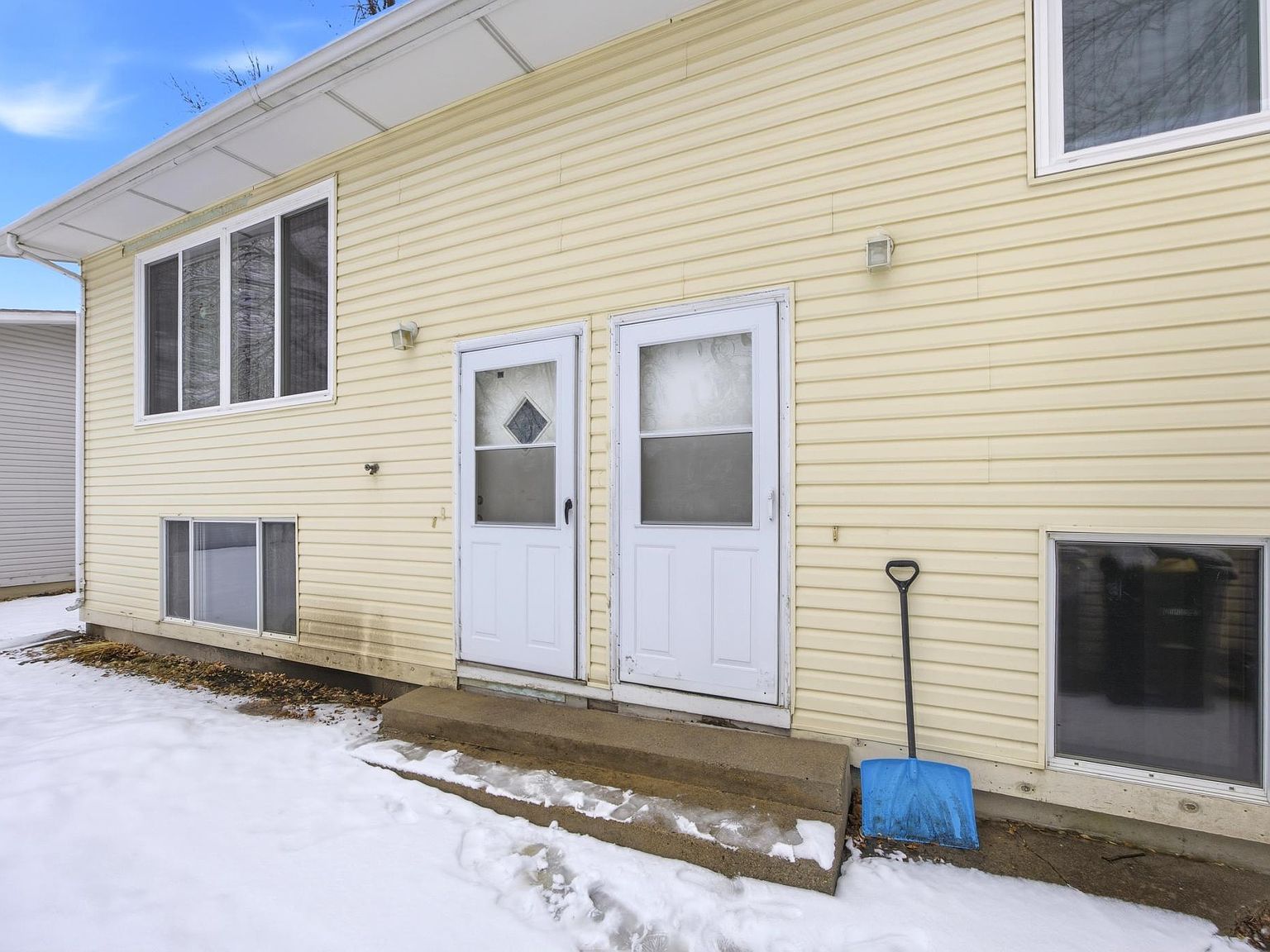 3307-3309 2nd St N Fargo, ND 58102 - Thumbnail 5