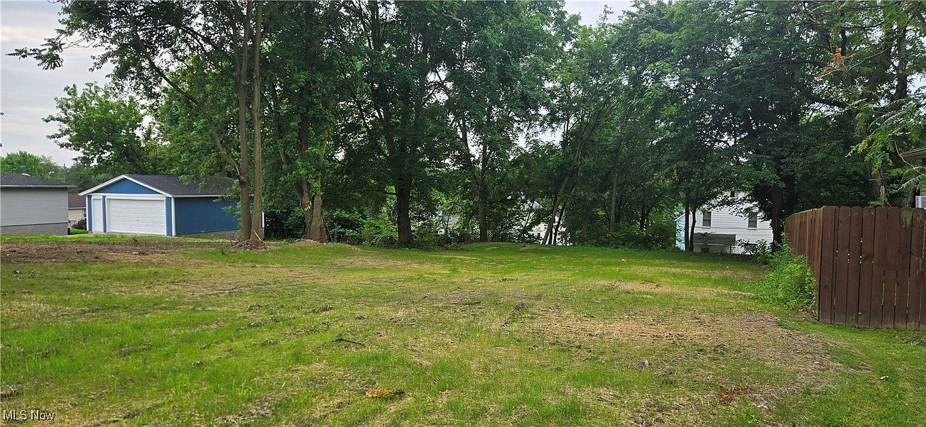 1080 Belleview Ave Barberton, OH 44203 - Thumbnail 5