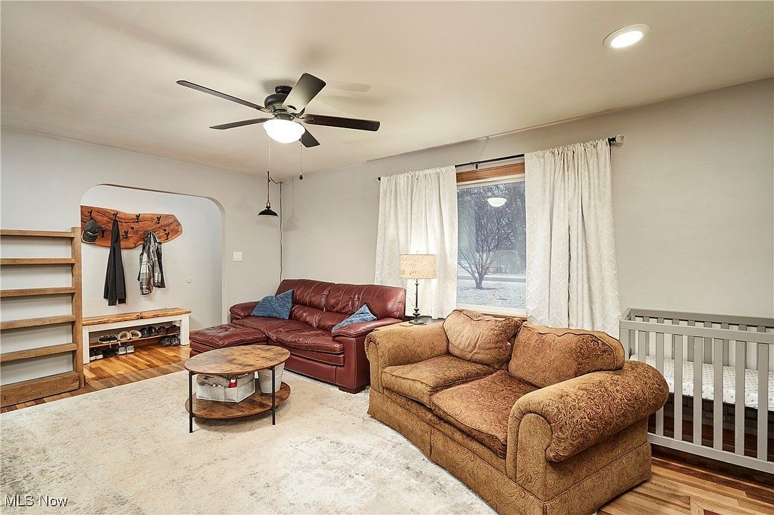 2038 Waycross Ave Akron, OH 44320 - Thumbnail 5