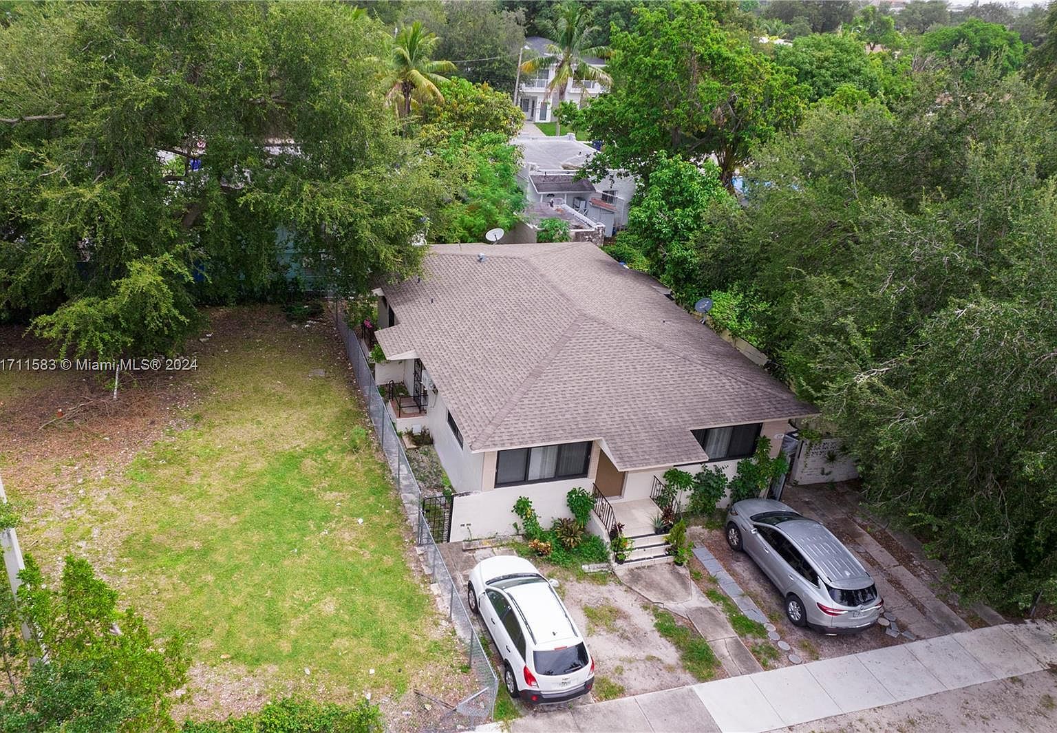 175 NW 68th St Miami, FL 33150 - Thumbnail 5