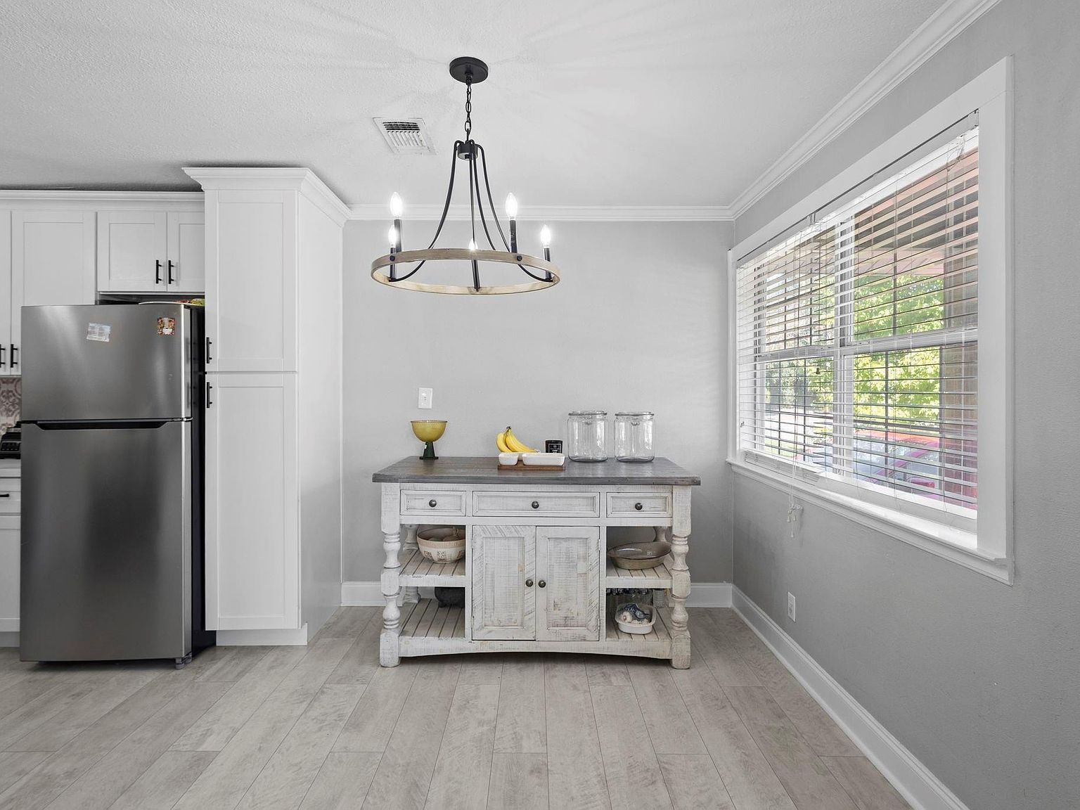 1006 Montgomery St Port Neches, TX 77651 - Thumbnail 5