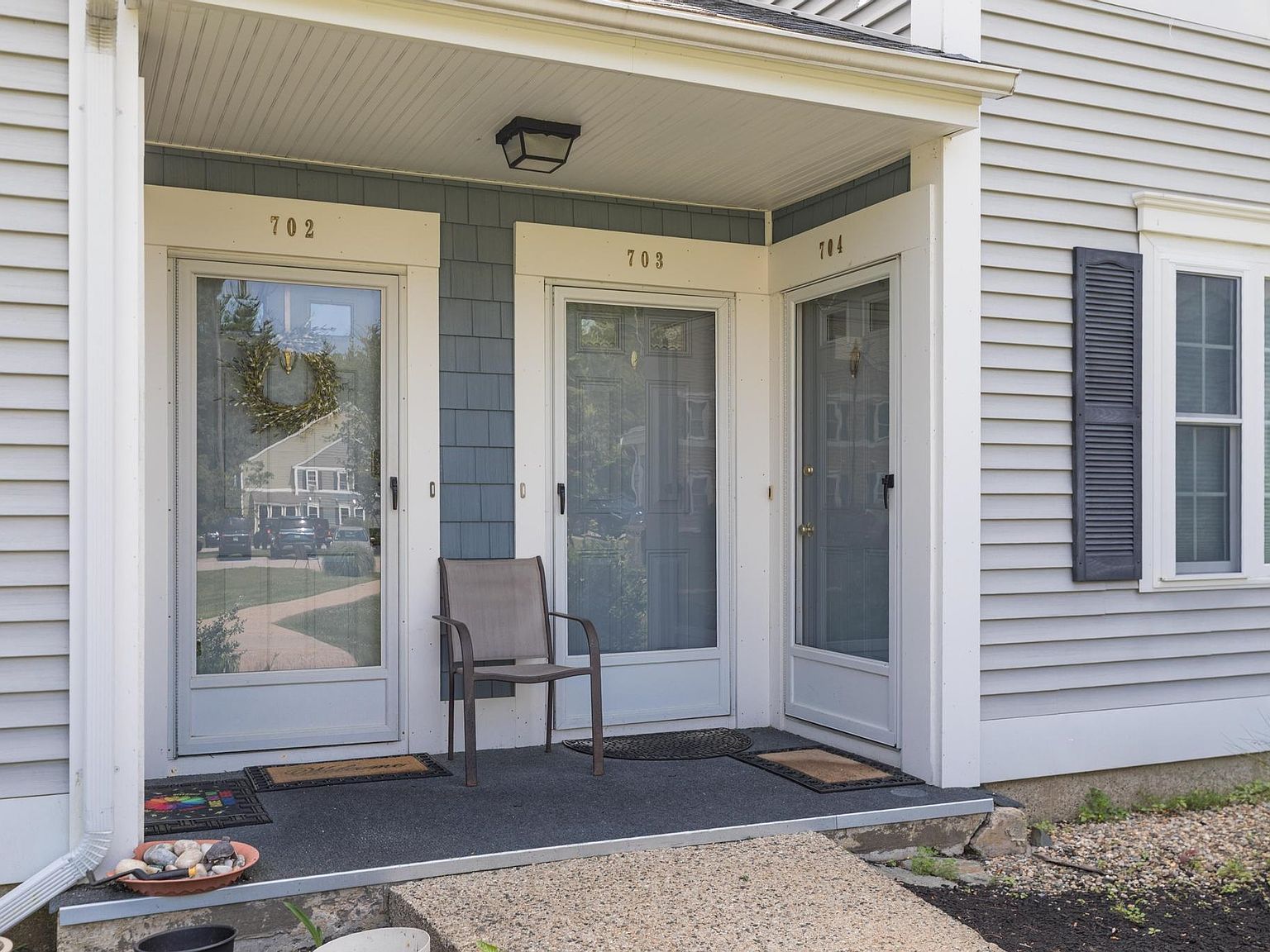 703 Springbrook Cir Portsmouth, NH 03801 - Thumbnail 5