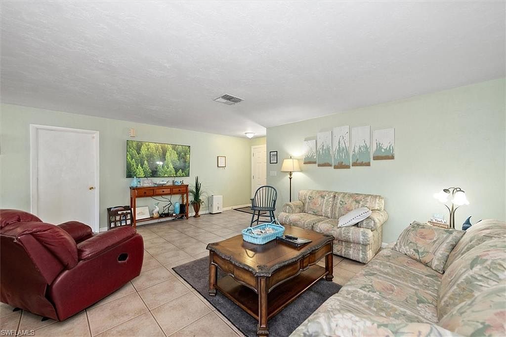 10746 Lemontree Ct Lehigh Acres, FL 33936 - Thumbnail 5