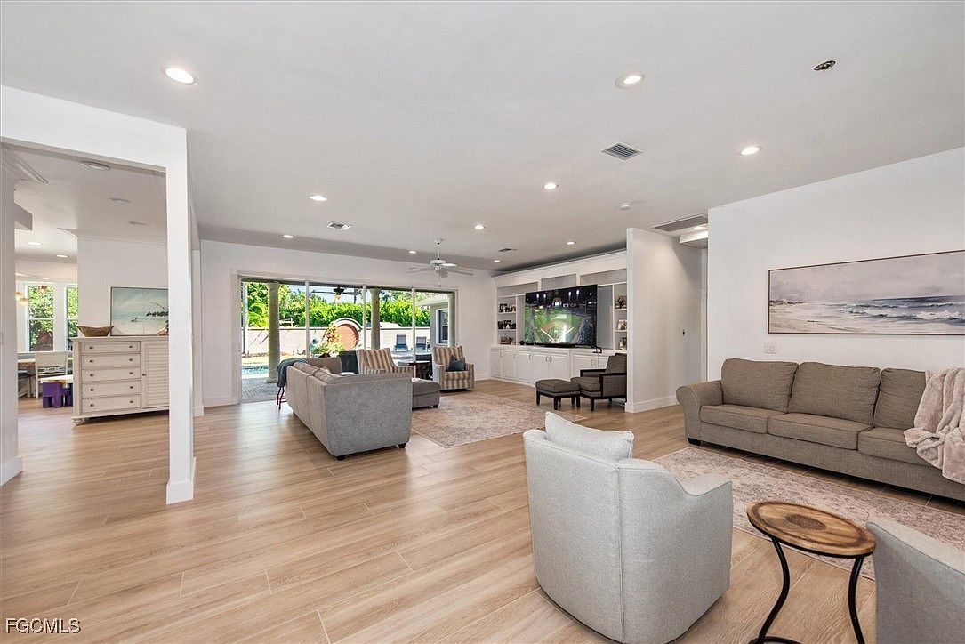 729 Dean Way Fort Myers, FL 33919 - Thumbnail 5