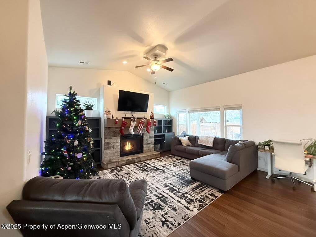 1226 E 17th St Rifle, CO 81650 - Thumbnail 5