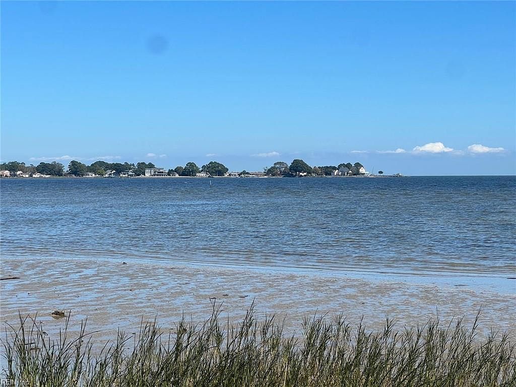 816 Ship Point Rd Yorktown, VA 23692 - Thumbnail 5