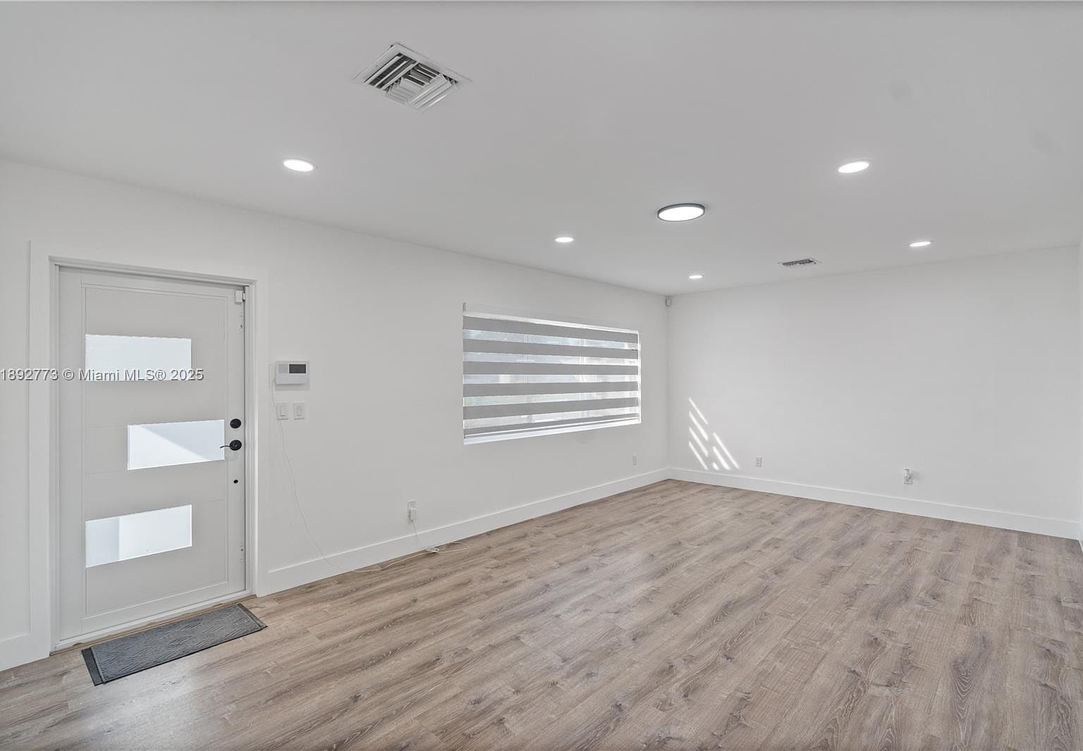 2441 NW 181st Ter Miami Gardens, FL 33056 - Thumbnail 5