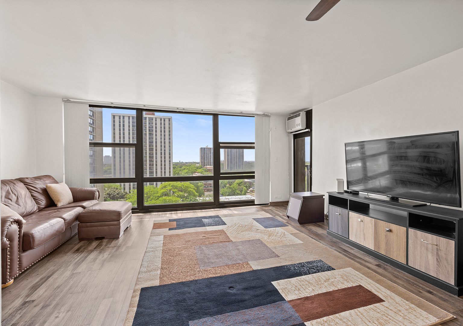 2605 S Indiana Ave Unit 1007 Chicago, IL 60616 - Thumbnail 5