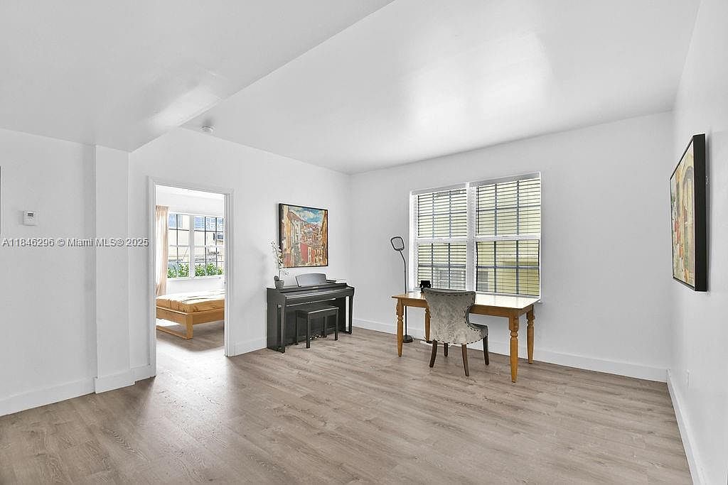 1051 Meridian Ave APT 1C, Miami Beach, FL, 33139 - Thumbnail 5