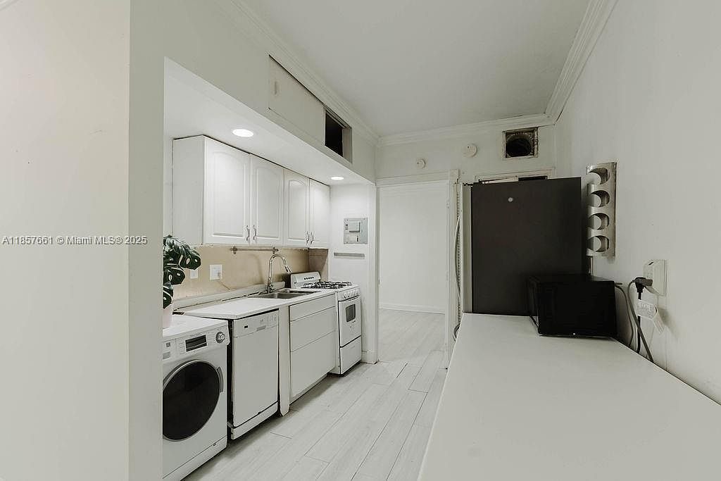 1555 Pennsylvania Ave APT 108 Miami Beach, FL 33139 - Thumbnail 5