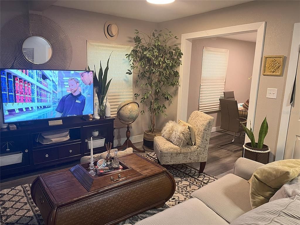 1874 Douglas Ave Clearwater, FL 33755 - Thumbnail 5