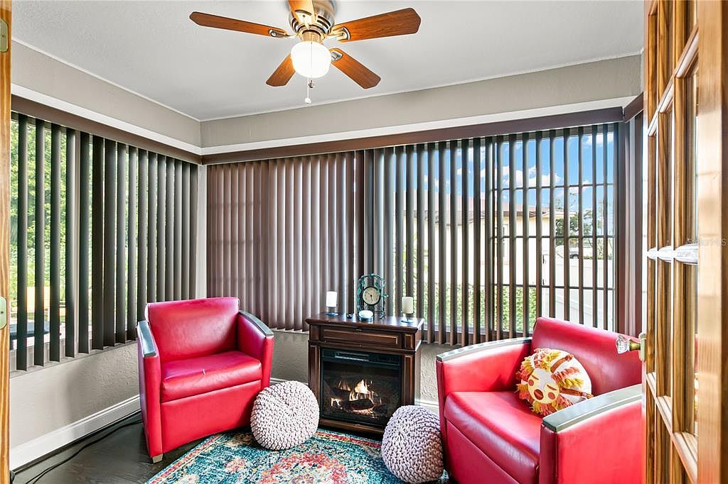 201 39th St S Saint Petersburg, FL 33711 - Thumbnail 5