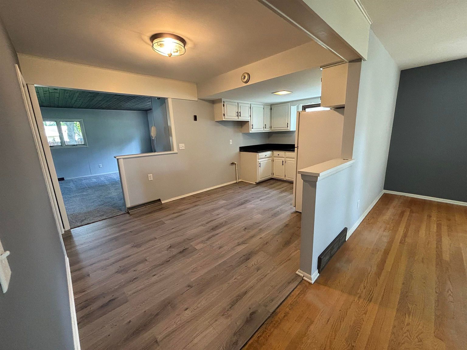 308 W Marshall St Belvidere, IL 61008 - Thumbnail 5