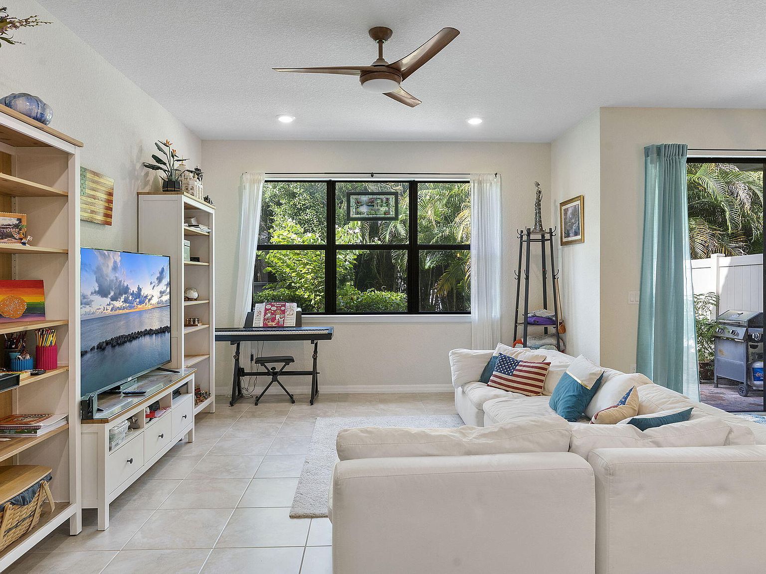 8315 Catria Ln Lake Worth, FL 33467 - Thumbnail 5