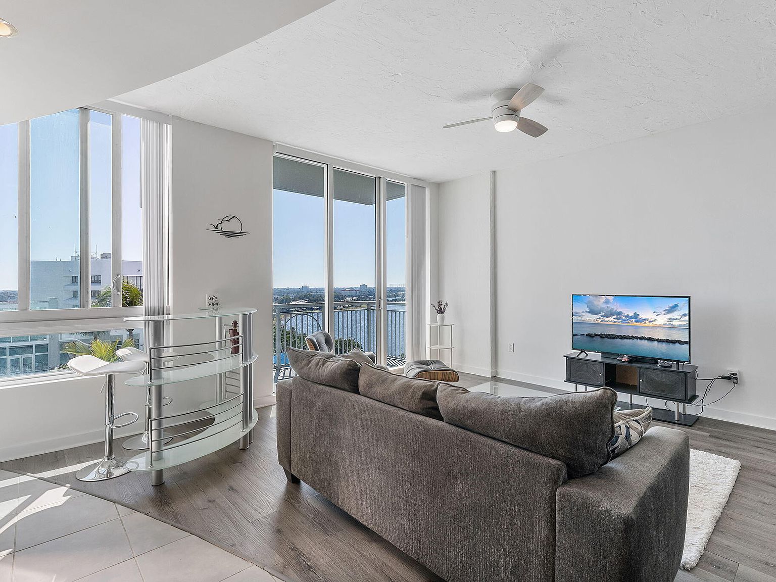 300 S Australian Ave Unit 916 West Palm Beach, FL 33401 - Thumbnail 5