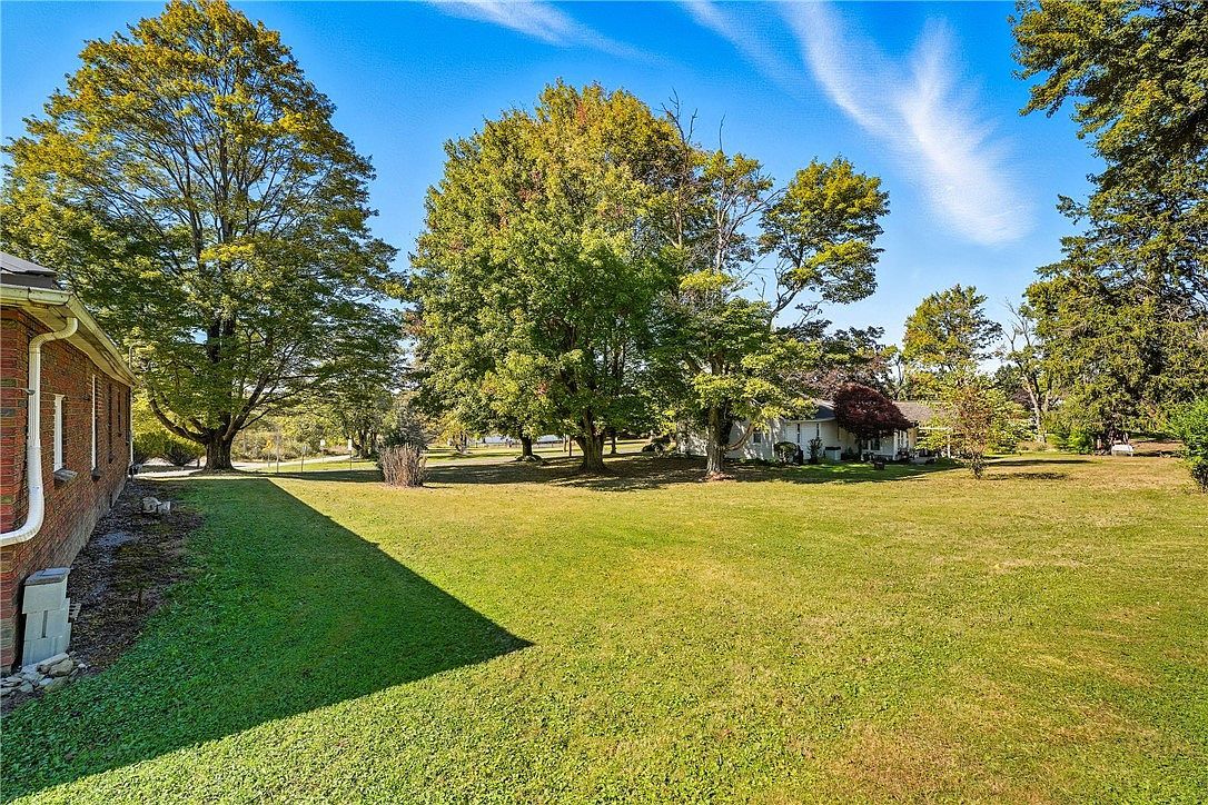 105 Williamson Rd Greenville, PA 16125 - Thumbnail 5