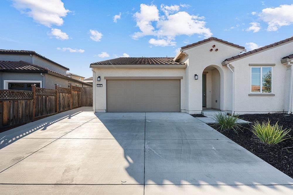 20 Hospital Rd Hollister, CA 95023 - Thumbnail 5