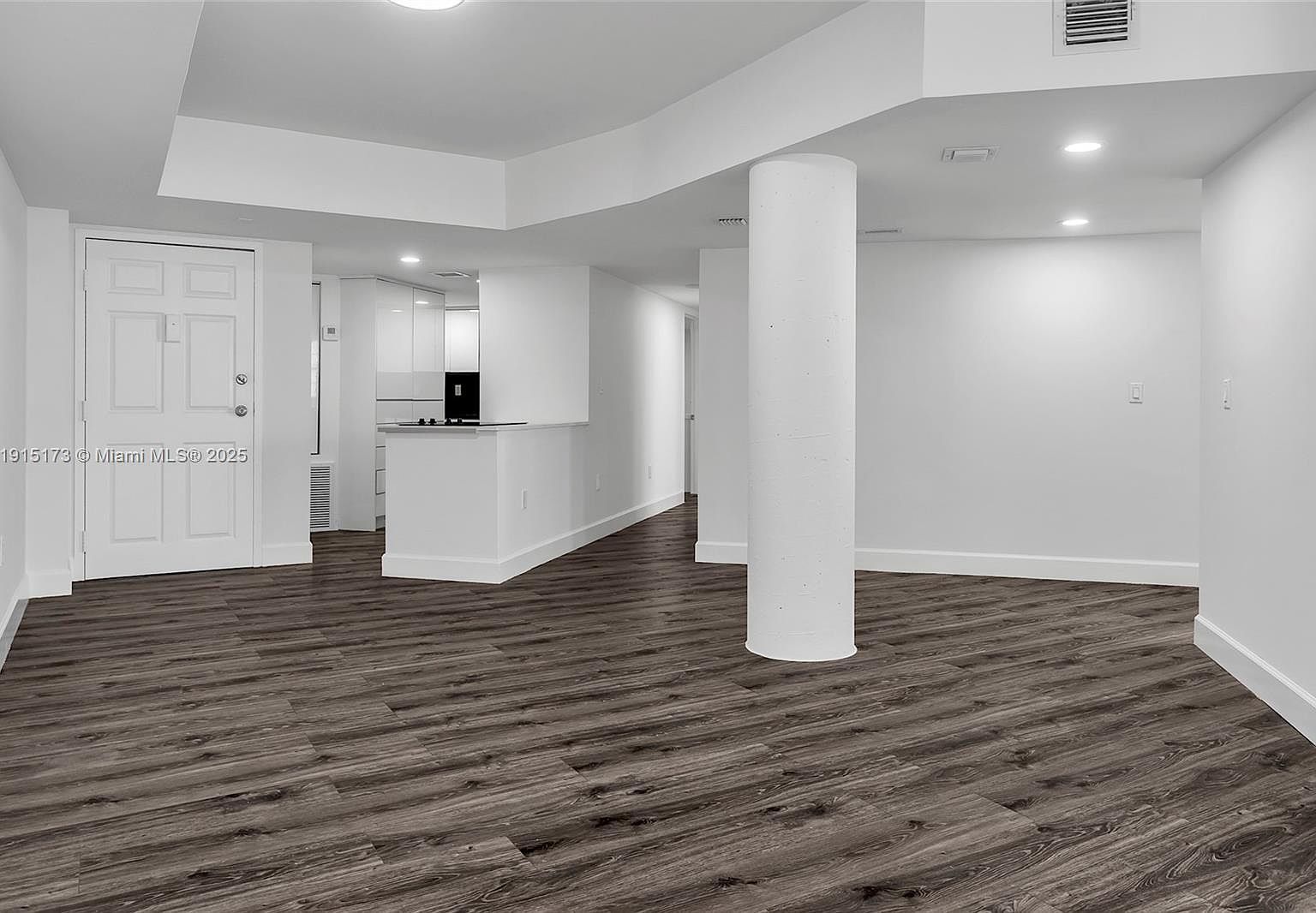825 Brickell Bay Dr APT 1942 Miami, FL 33131 - Thumbnail 5