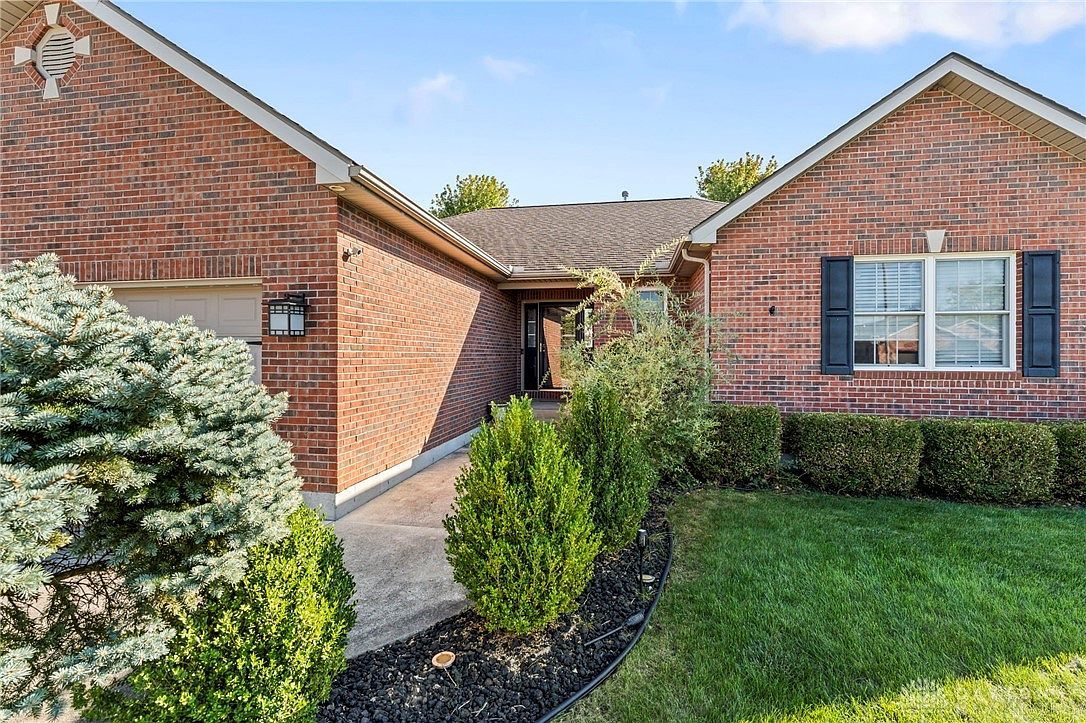 680 Loxley Ln Troy, OH 45373 - Thumbnail 5