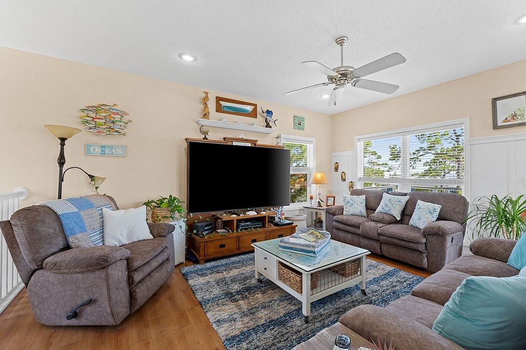 109 Plover Dr Port Saint Joe, FL 32456 - Thumbnail 5