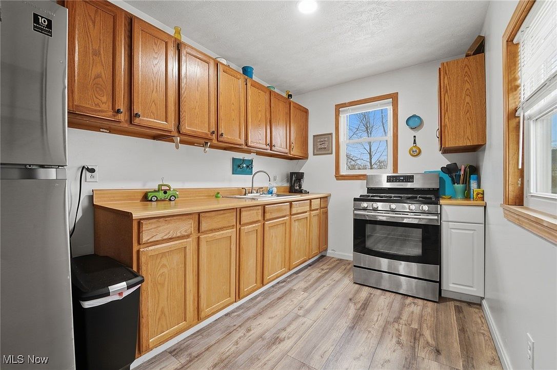 4877 Francis Dr Geneva, OH 44041 - Thumbnail 5