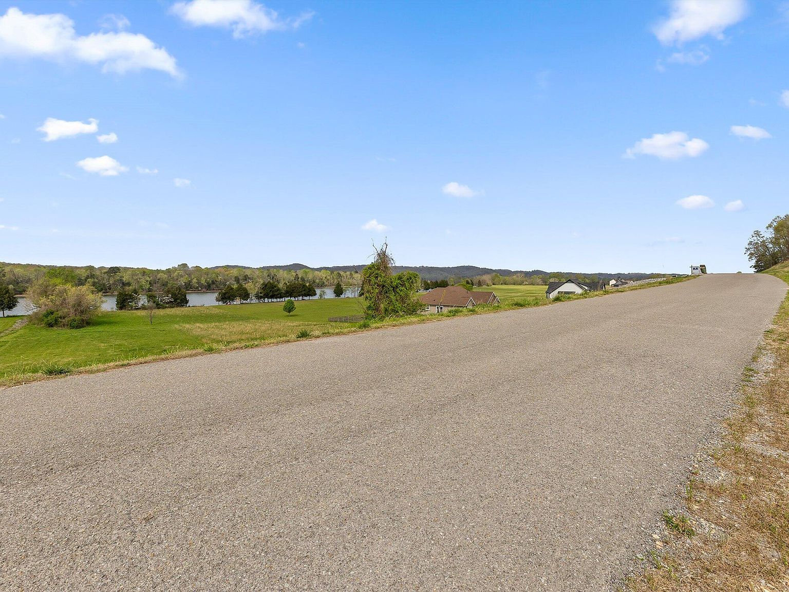 66 Espalier Dr Decatur, TN 37322 - Thumbnail 5