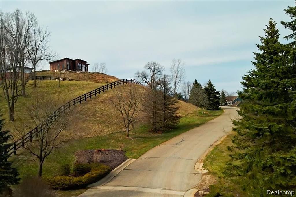 5873 Saratoga Dr Oxford, MI 48371 - Thumbnail 5