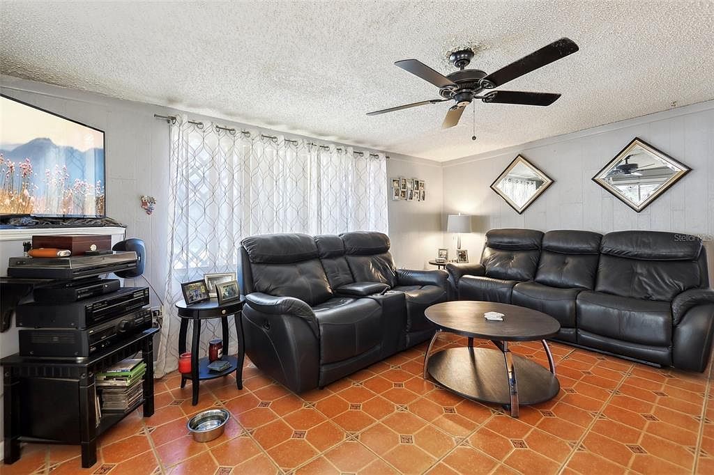 525 E Foothill Way Casselberry, FL 32707 - Thumbnail 5