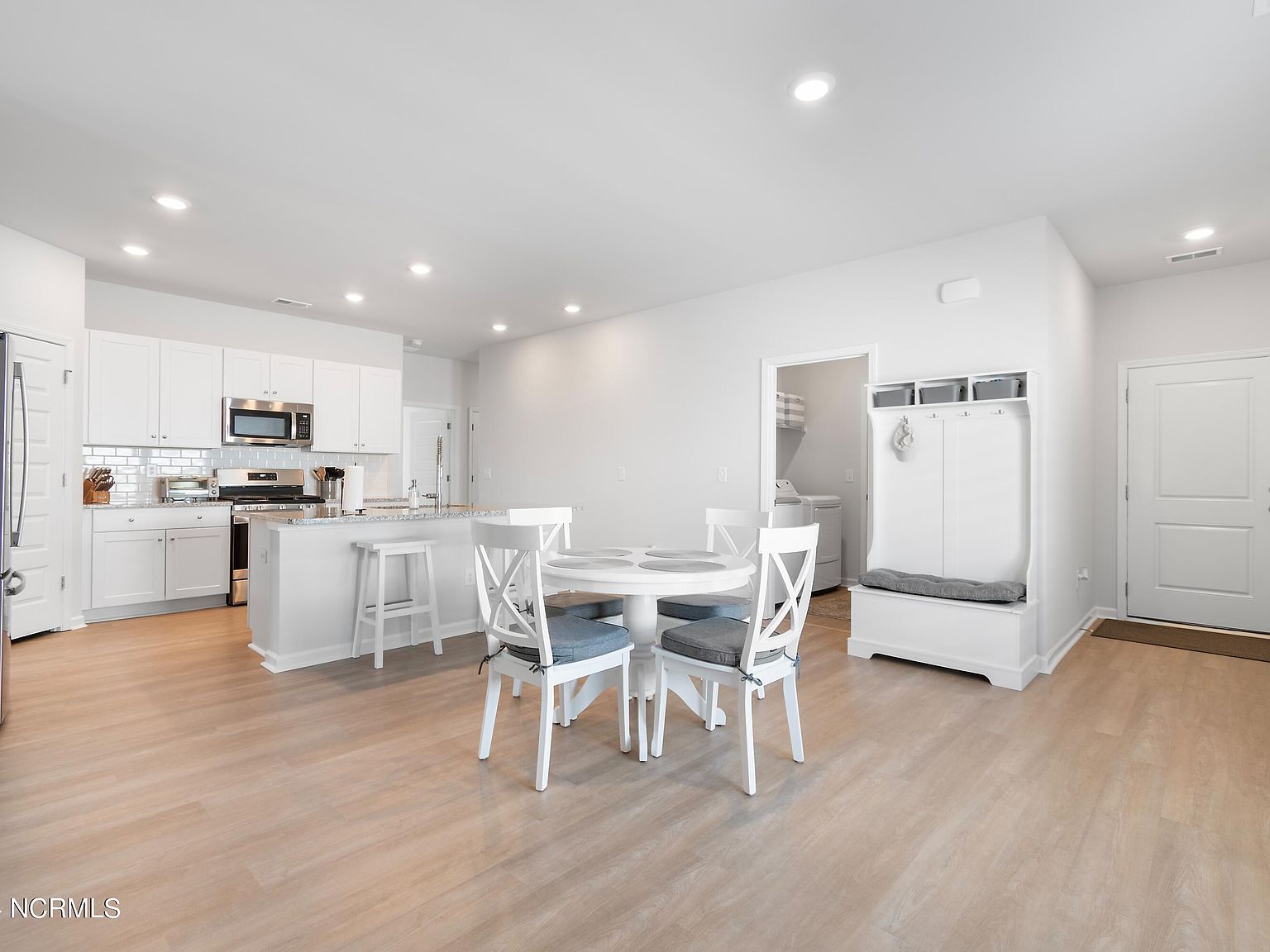 948 Bourne Dr SW Ocean Isle Beach, NC 28469 - Thumbnail 5