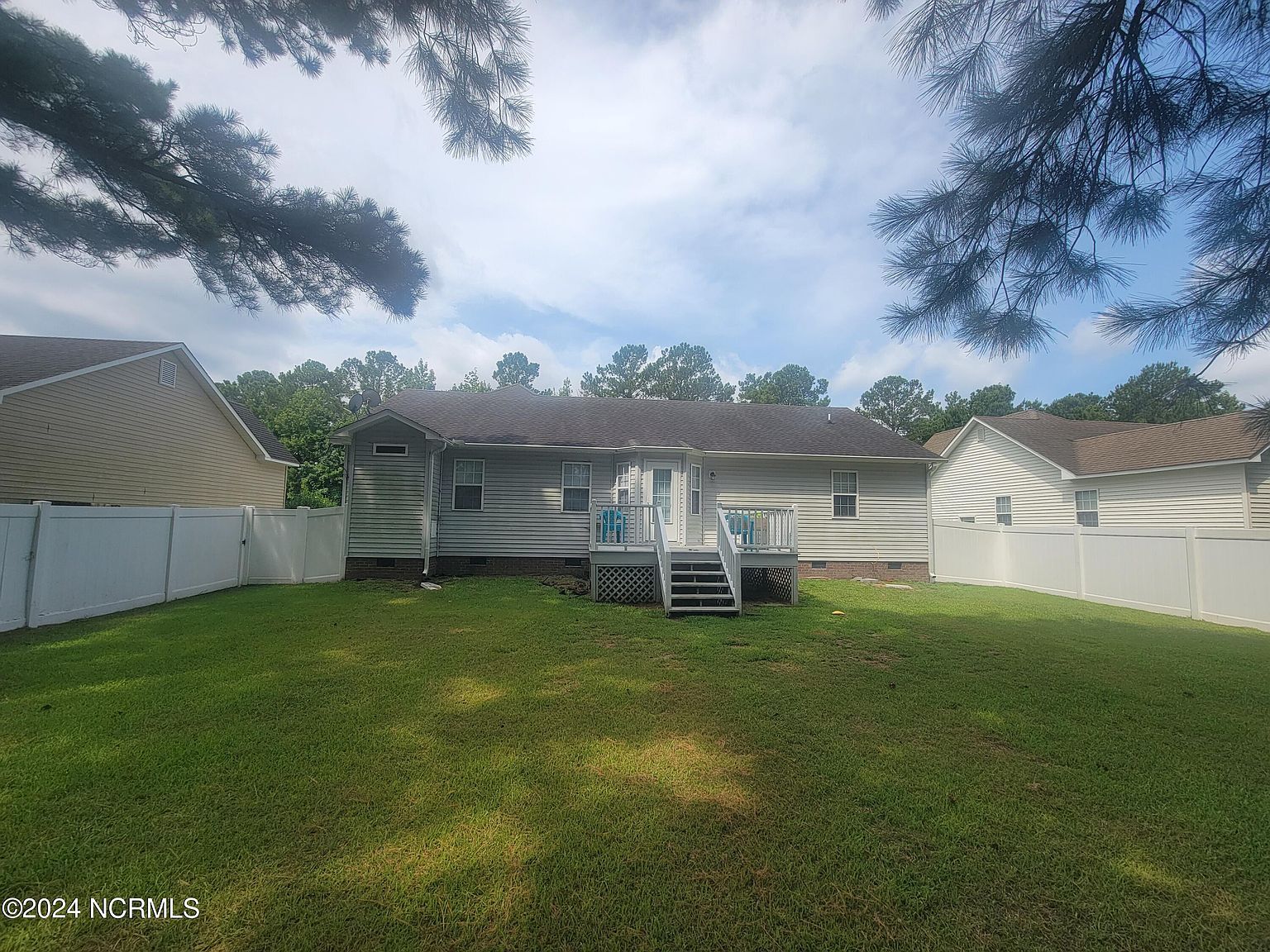 409 Fishing Creek Dr New Bern, NC 28562 - Thumbnail 5