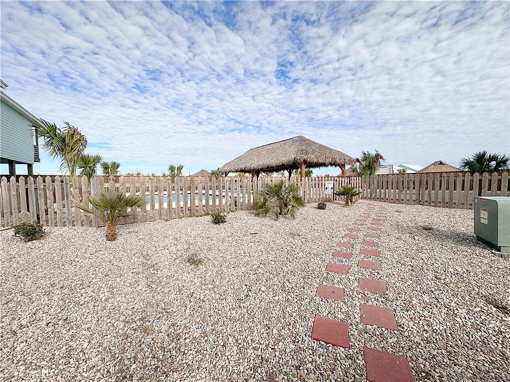 228 Port Mansfield St Port Aransas, TX 78373 - Thumbnail 5