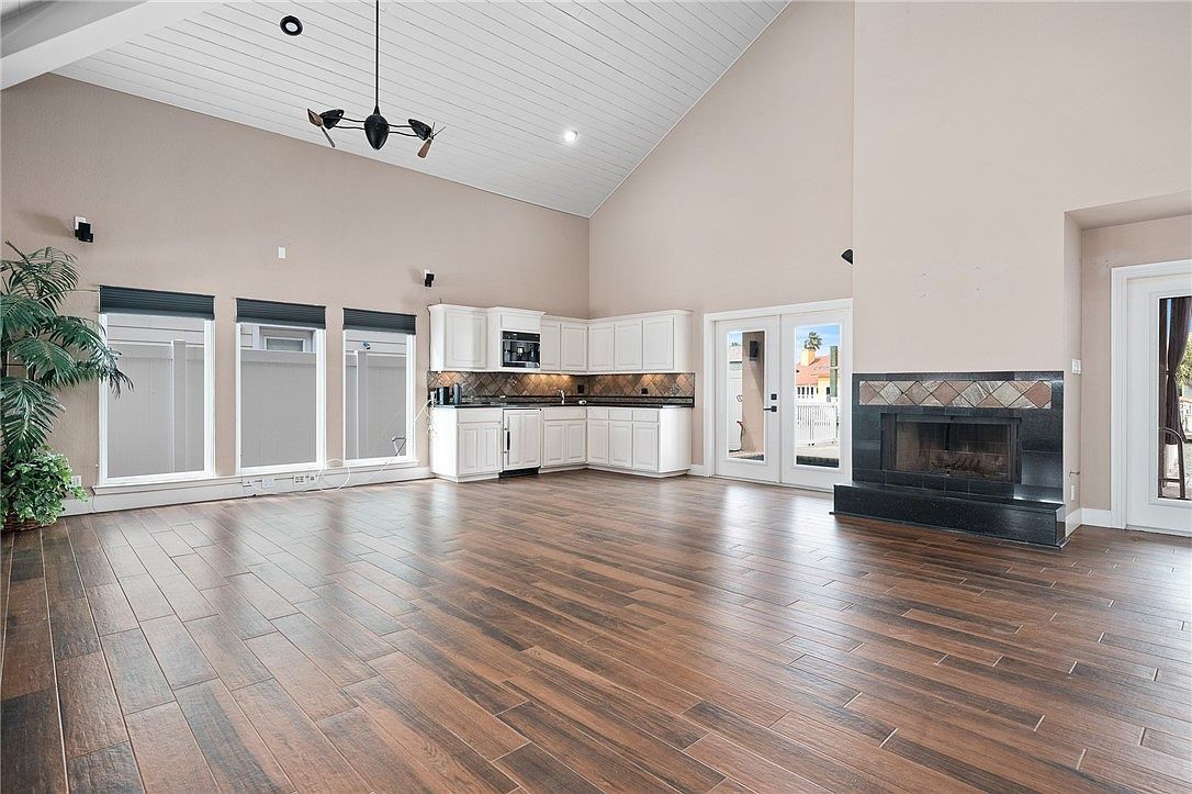 465 Marina Dr Port Aransas, TX 78373 - Thumbnail 5