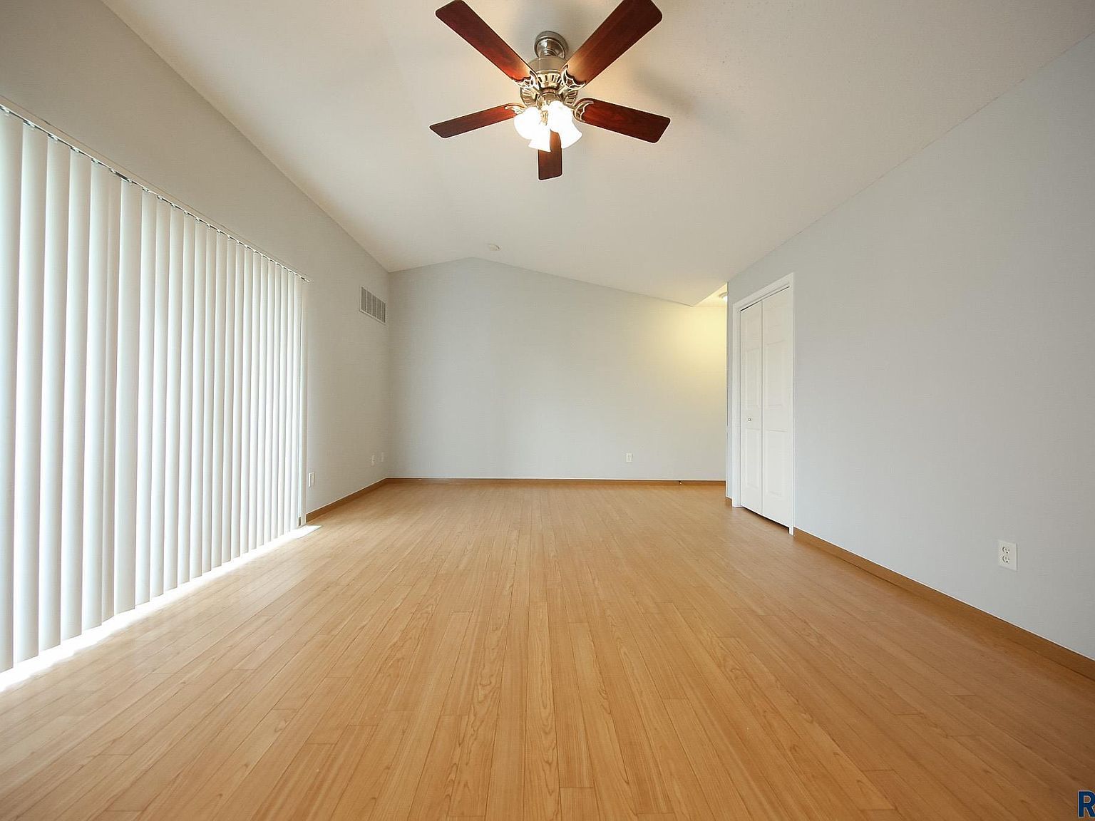 7107 W 56th St APT 22 Sioux Falls, SD 57106 - Thumbnail 5