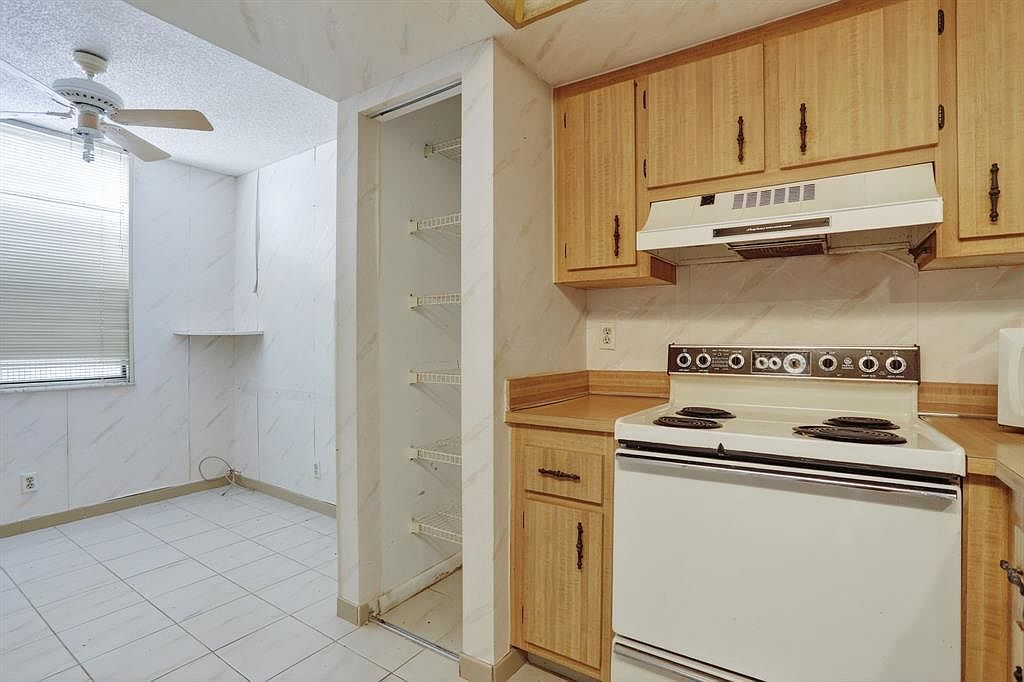 7360 NW 18th St APT 103 Pompano Beach, FL 33063 - Thumbnail 5