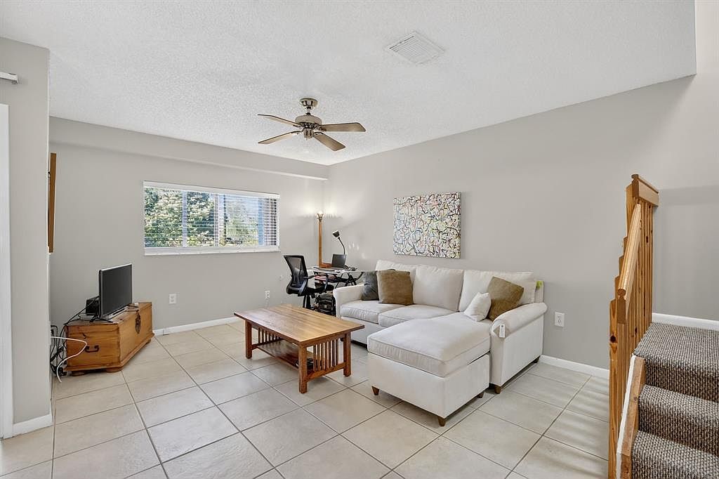 1642 N 15th Ter Hollywood, FL 33020 - Thumbnail 5