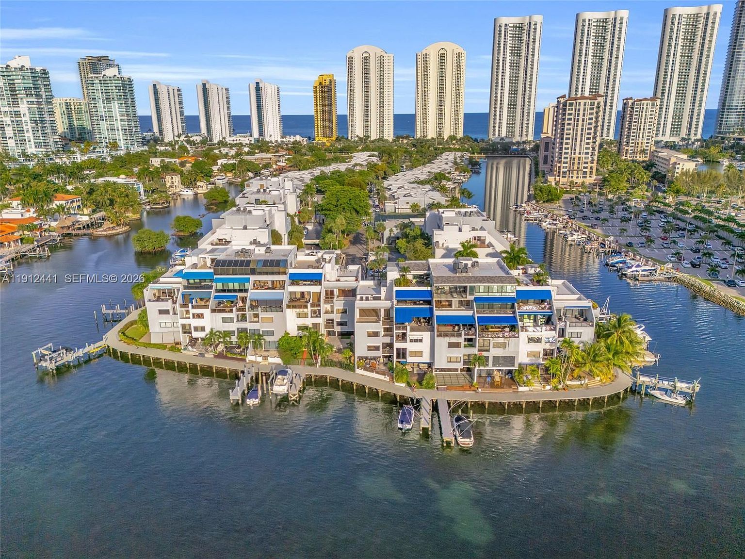 355 Poinciana Dr #1130 Sunny Isles Beach, FL 33160 - Thumbnail 5