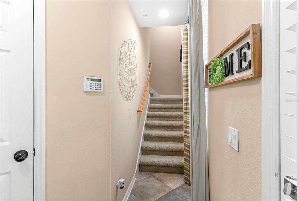 918 Sombra St Tampa, FL 33619 - Thumbnail 5