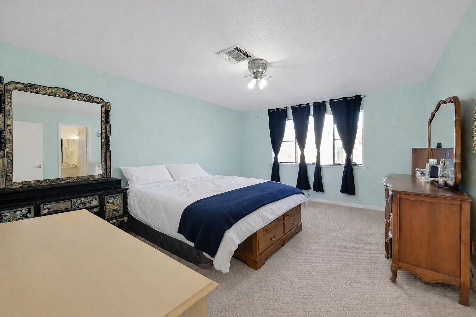 13306 Rain Lily Ln Houston, TX 77083 - Thumbnail 5