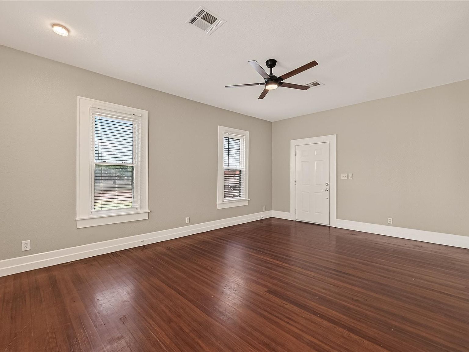 2508 6th St Bay City, TX 77414 - Thumbnail 5