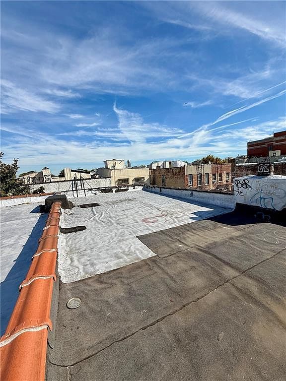 529 51st St Brooklyn, NY 11220 - Thumbnail 5