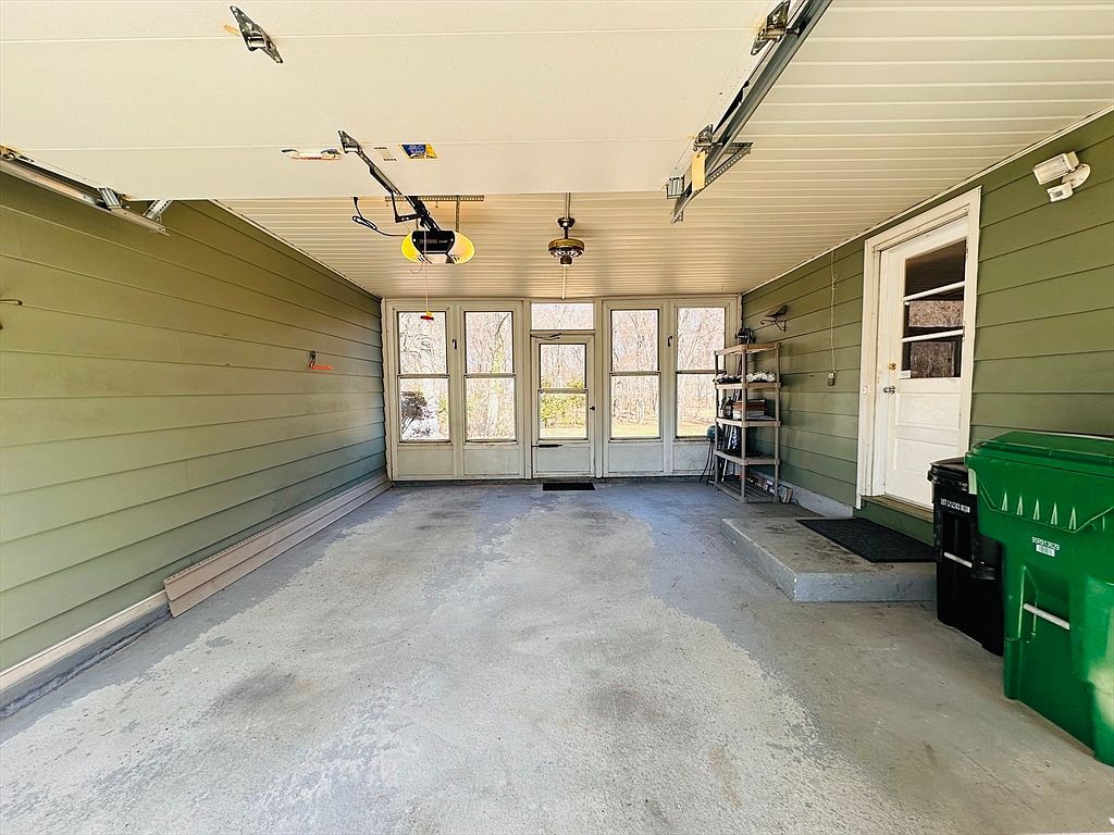 240 McCarthy Ave Chicopee, MA 01020 - Thumbnail 5