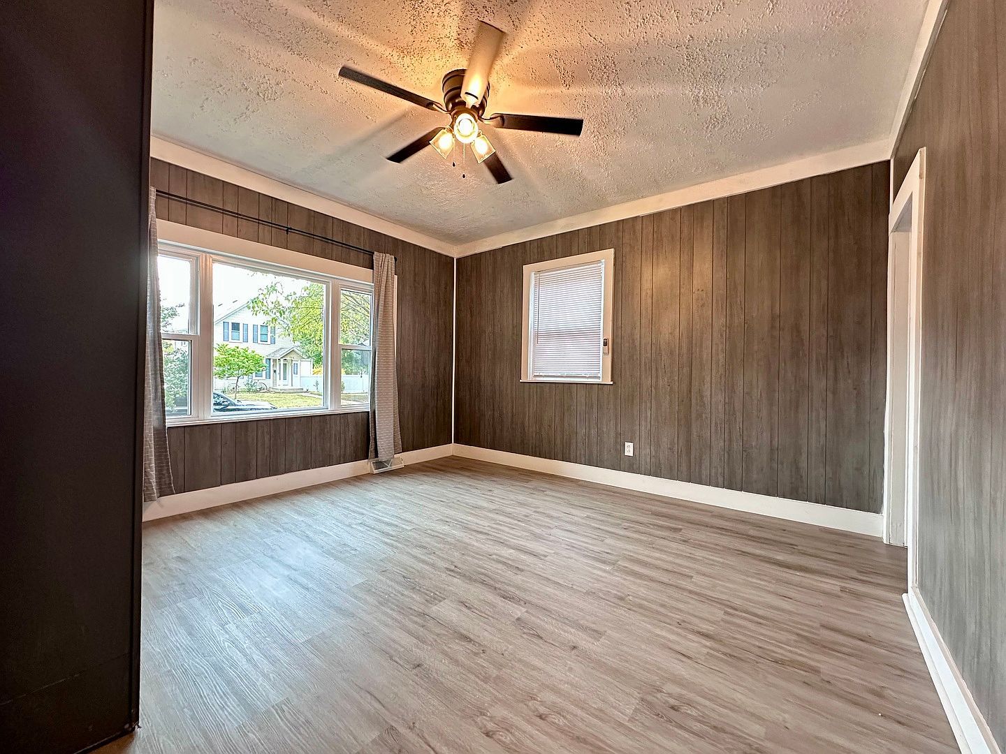 704 W 7th St Sterling, IL 61081 - Thumbnail 5