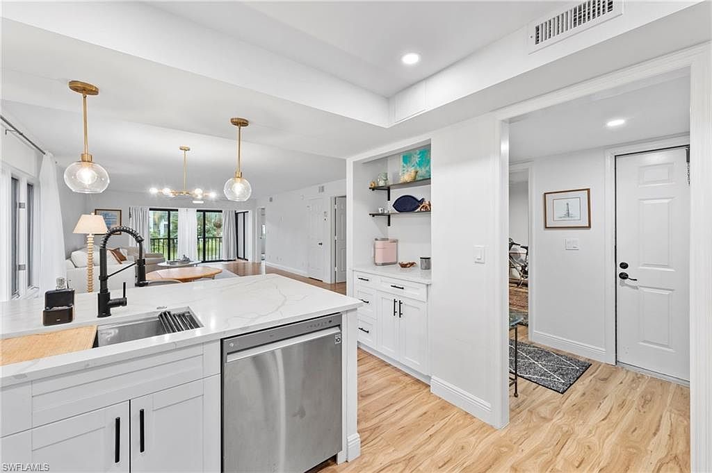 1510 Oyster Catcher Poin #1510B Naples, FL 34105 - Thumbnail 5