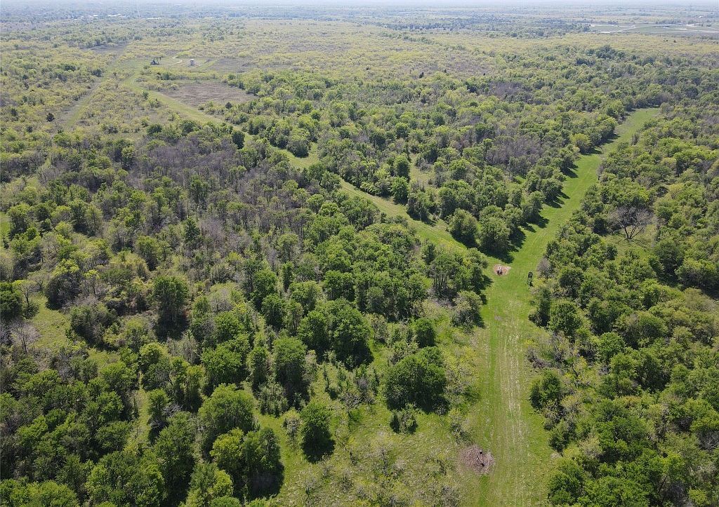 SE County Road 1240 Streetman, TX 75859 - Thumbnail 5