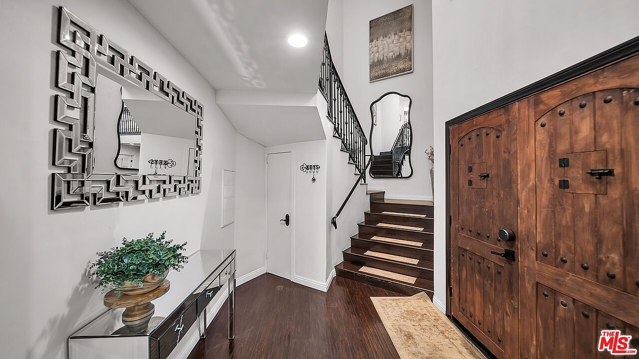 22736 Cavalier St Woodland Hills, CA 91364 - Thumbnail 5