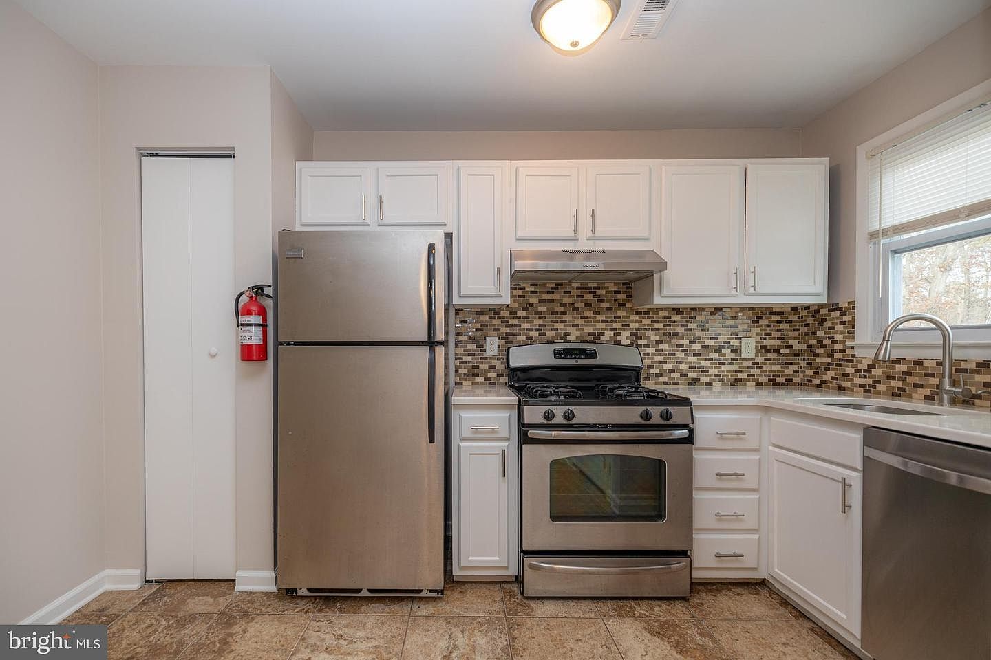 111 Tavistock Dr Little Egg Harbor, NJ 08087 - Thumbnail 5