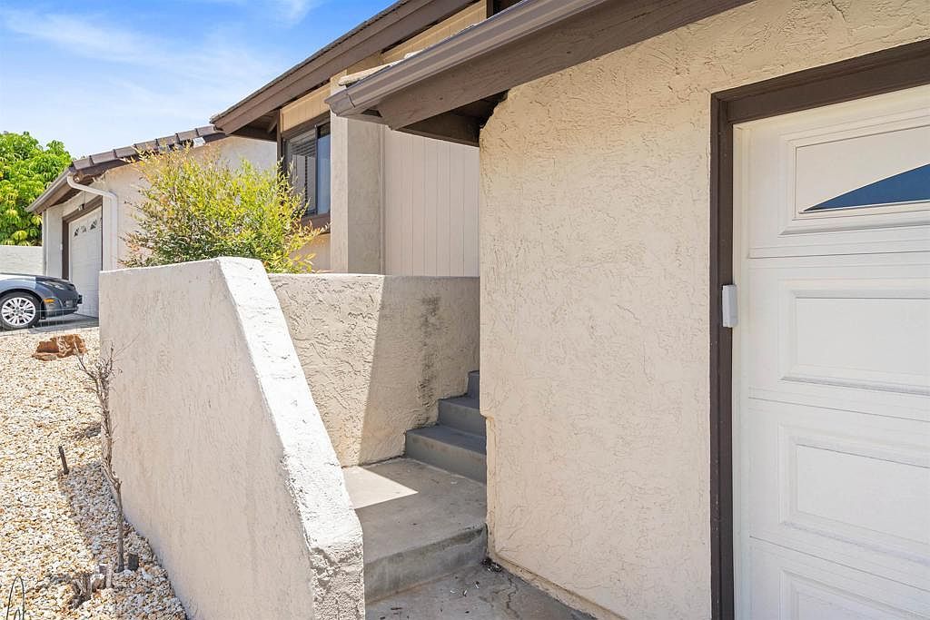 1973 Buckskin Gln Escondido, CA 92027 - Thumbnail 5