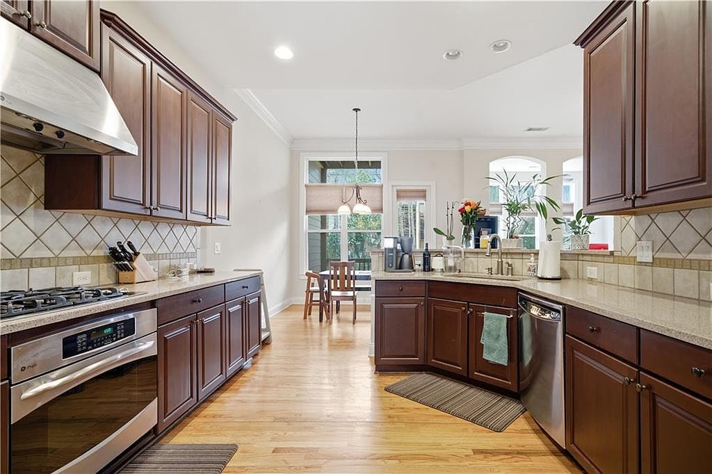 2951 Rivergreen Ln SE Atlanta, GA 30339 - Thumbnail 5