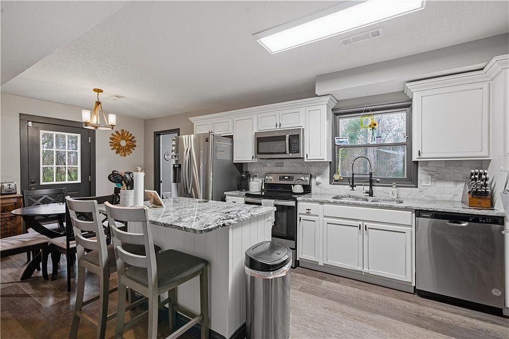 720 Cardinal Rd SE Calhoun, GA 30701 - Thumbnail 5